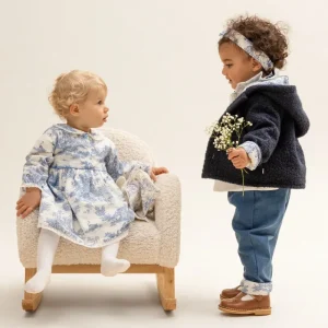 LC-LesSongesdeCeleste-220_283dab2b-6e8f-40d5-813b-f7831824f859.webpv1761481430 Robe Victoria