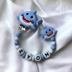 image_7f98dd38-d170-448b-890b-9560a3f37d0c.jpgv1689665105 Attache tétine personnalisée baby shark